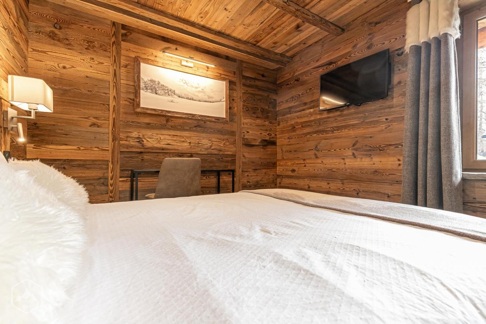 Chalet Les Cocales Residence Sejour Et Nuitees B&B - Appartement Pin Cembro Bessans Exterior foto